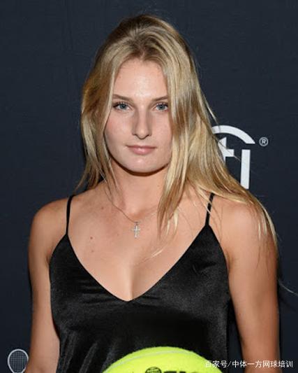 现出极强的 现出极强的