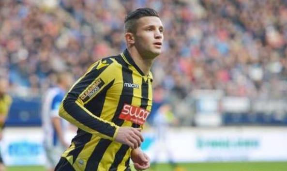 美元的提前 美元的提前