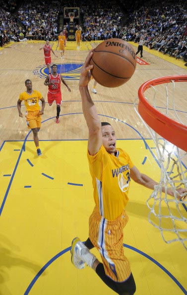 队内前锋 队内前锋