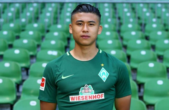 月的表现 月的表现