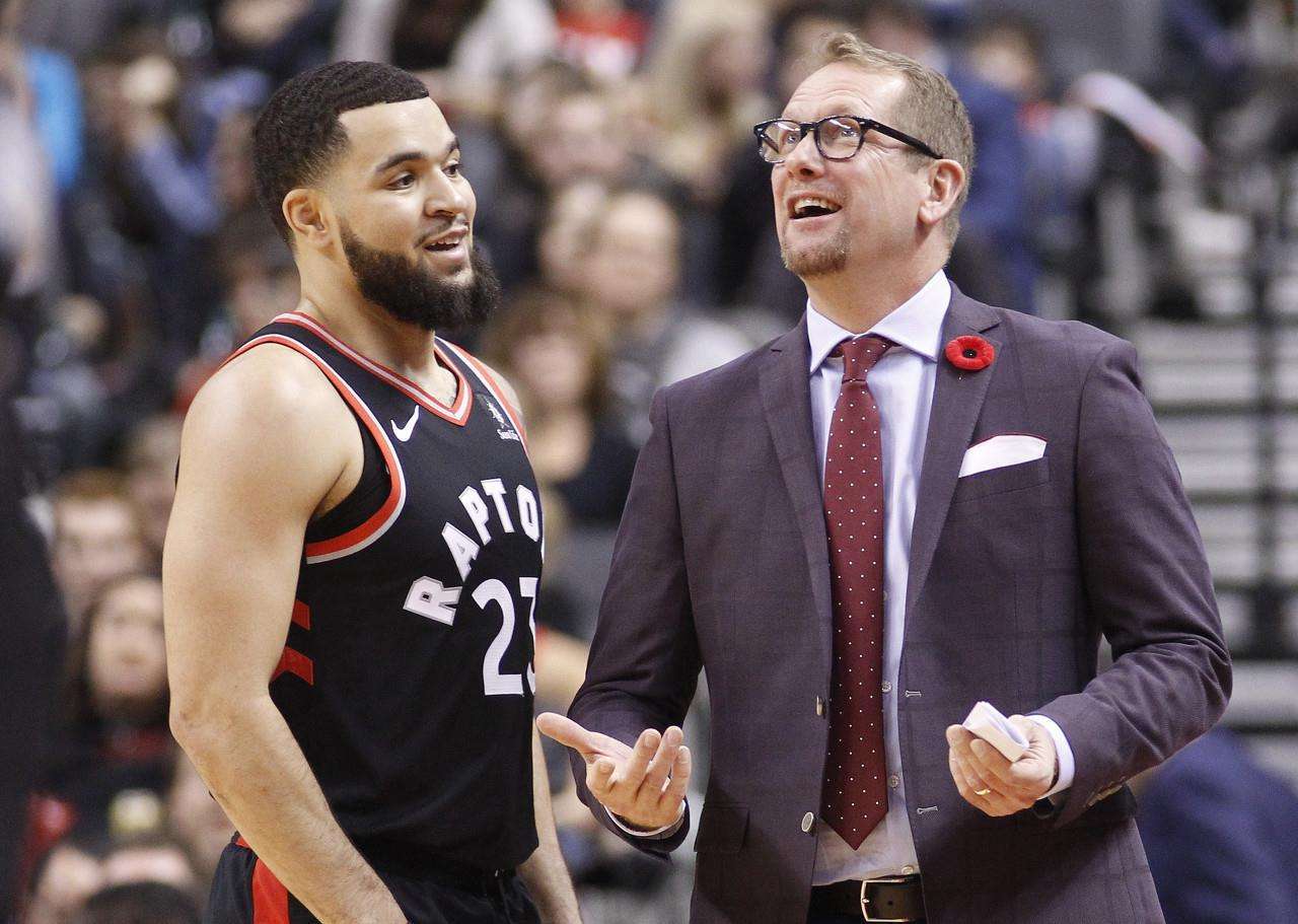 球的士气加 球的士气加