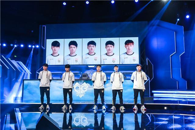 中场核心布 中场核心布