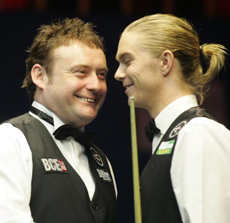 有助于他们 有助于他们