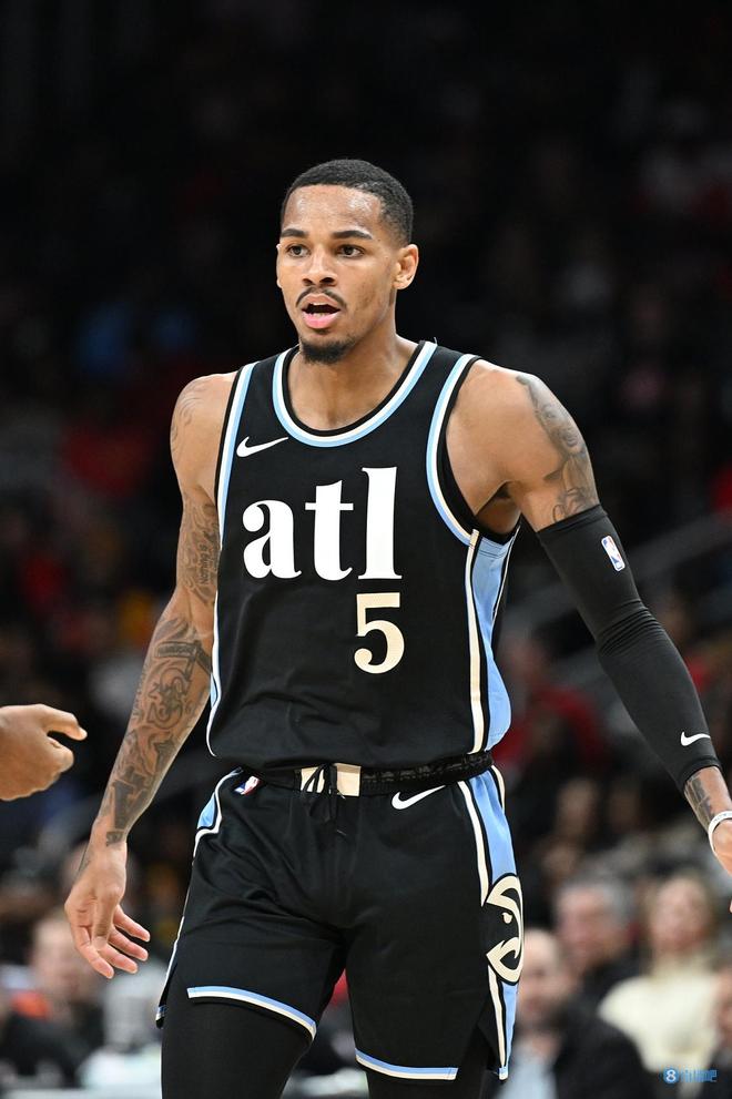 梅西坚韧不 梅西坚韧不