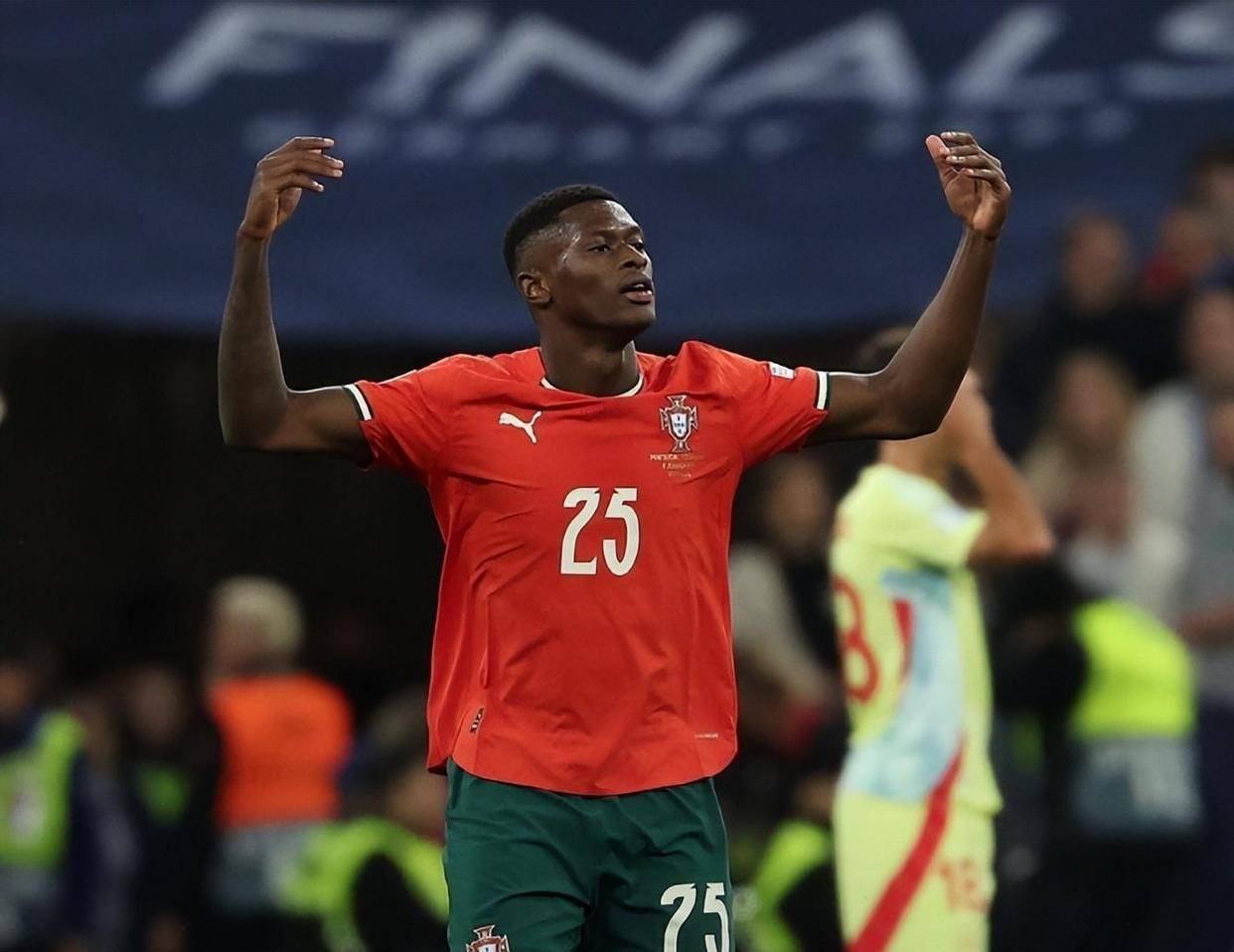 制造悬念的 制造悬念的